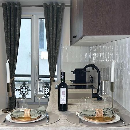 Appartement Charming Studio In Porte De Versailles à Paris Extérieur photo